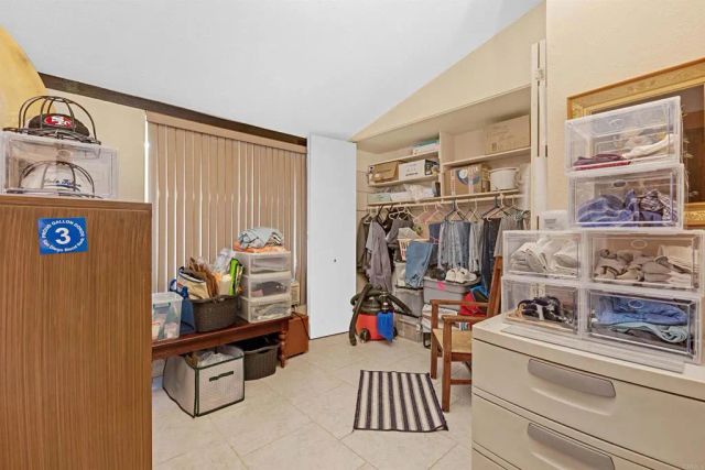 609 Roca Place, Vista, CA 92084