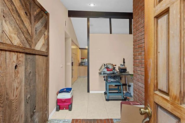 609 Roca Place, Vista, CA 92084