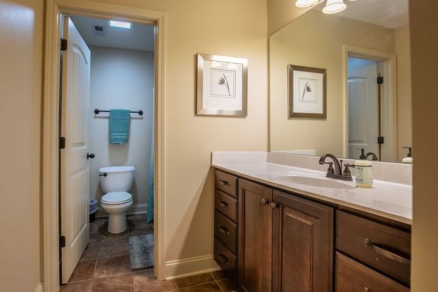 2521 Pebblecreek Ln, Murfreesboro, TN 37130