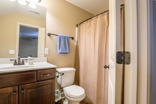 2521 Pebblecreek Ln, Murfreesboro, TN 37130