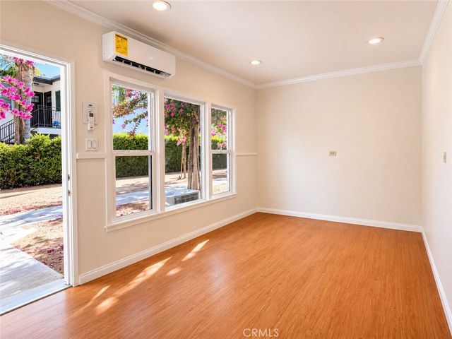 889 N Oakland 891, Pasadena, CA 91104