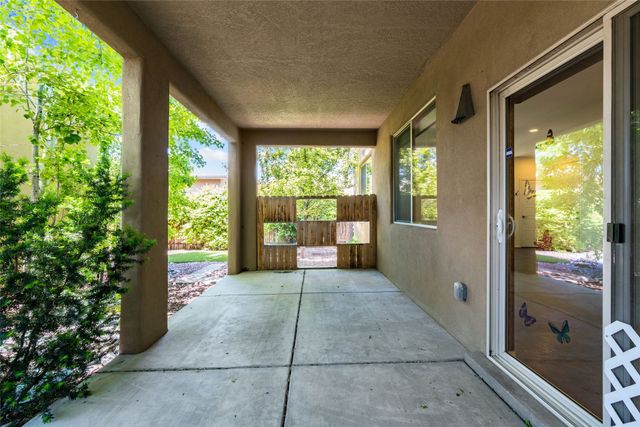 1124 Harrison Road, Santa Fe, NM 87507