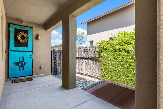 1124 Harrison Road, Santa Fe, NM 87507