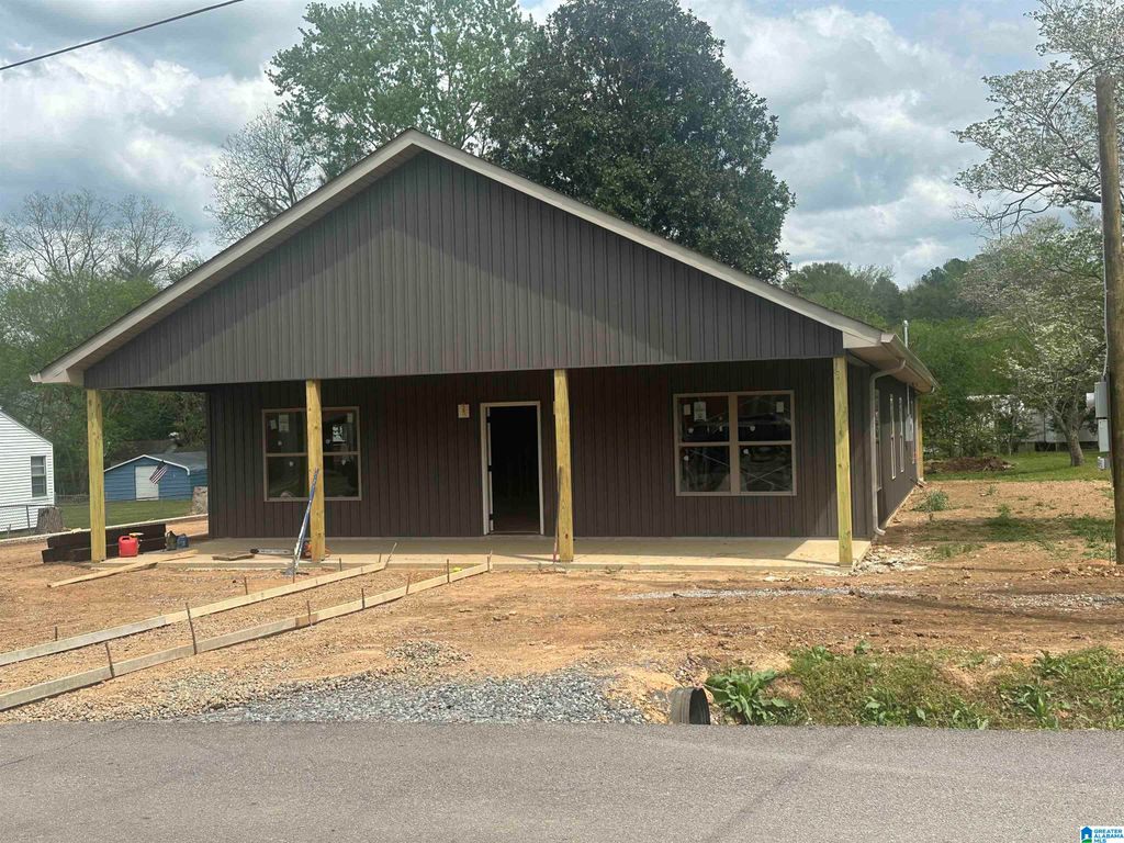 289 COLLEGE STREET, Blountsville, AL 35031