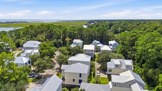35 Oyster Pearl Ct., Pawleys Island, SC 29585