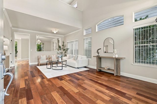 217 Orchard Glen Court, Mountain View, CA 94043