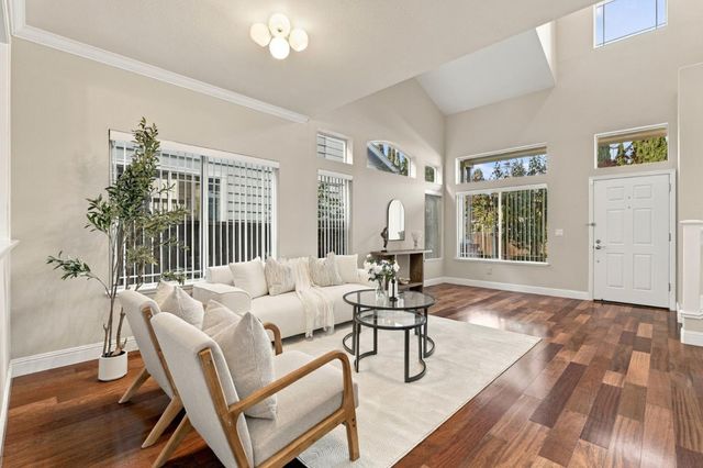217 Orchard Glen Court, Mountain View, CA 94043