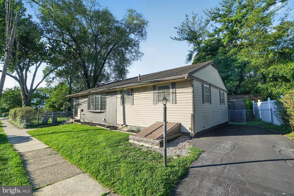 220 MCKINLEY AVE, NORWOOD, PA 19074 — photo 2