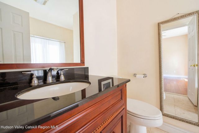 15 Strange Court Pp28, Athens, NY 12015