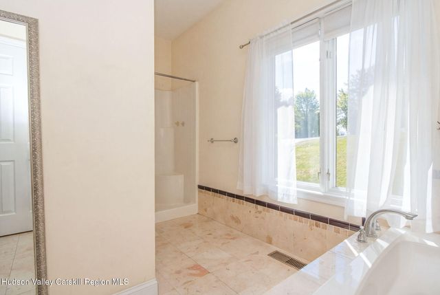 15 Strange Court Pp28, Athens, NY 12015