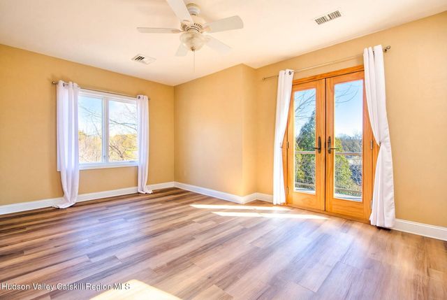 15 Strange Court Pp28, Athens, NY 12015