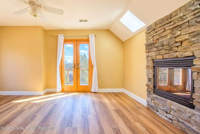 15 Strange Court Pp28, Athens, NY 12015