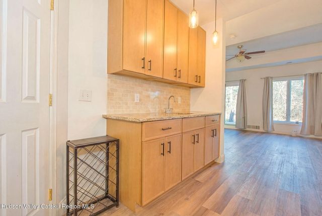 15 Strange Court Pp28, Athens, NY 12015