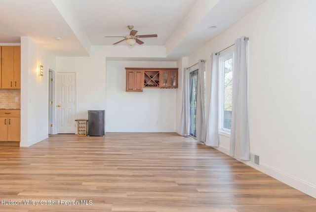 15 Strange Court Pp28, Athens, NY 12015