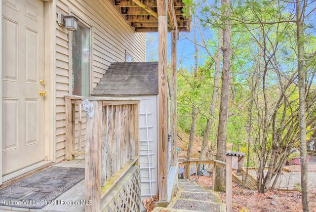 15 Strange Court Pp28, Athens, NY 12015