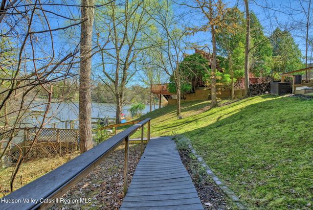 15 Strange Court Pp28, Athens, NY 12015