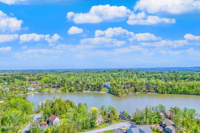 15 Strange Court Pp28, Athens, NY 12015