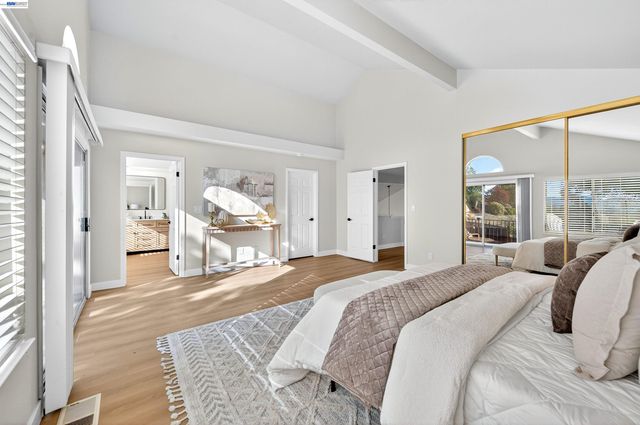 5075 Canyon Crest Dr, San Ramon, CA 94582