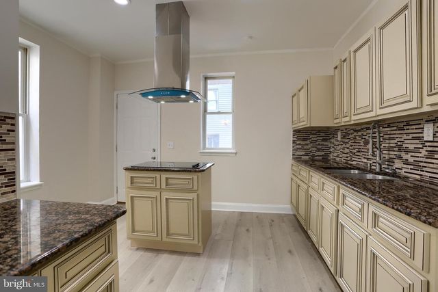 1726 MARKET ST, Harrisburg, PA 17103