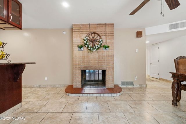 5645 S Caballo Road, Tucson, AZ 85746