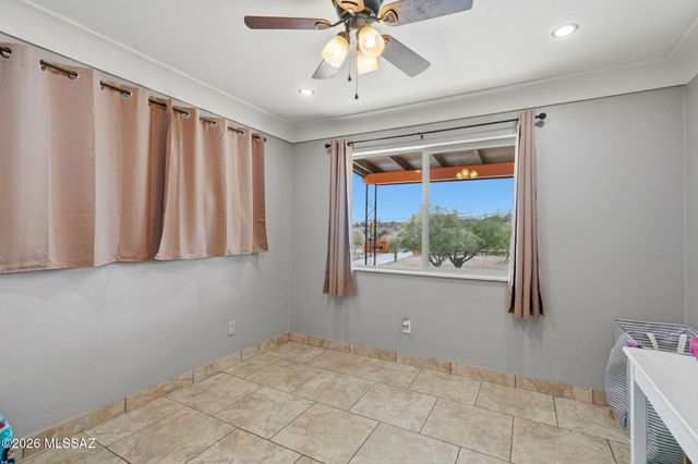 5645 S Caballo Road, Tucson, AZ 85746