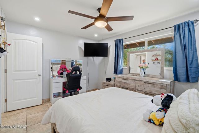 5645 S Caballo Road, Tucson, AZ 85746