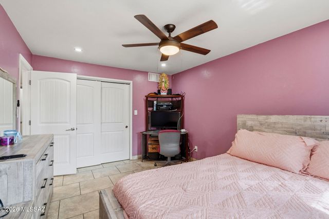 5645 S Caballo Road, Tucson, AZ 85746