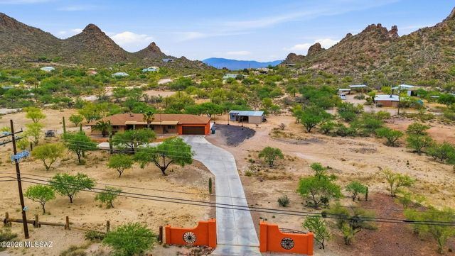 5645 S Caballo Road, Tucson, AZ 85746