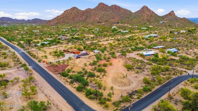 5645 S Caballo Road, Tucson, AZ 85746