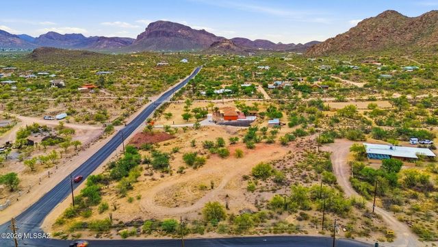 5645 S Caballo Road, Tucson, AZ 85746