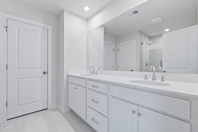 51 King Tucks Way, Four Oaks, NC 27524