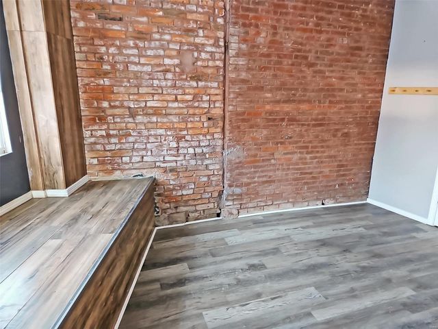 4748 S Broadway, St Louis, MO 63111