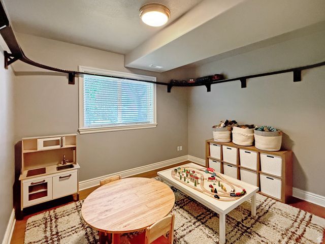 554 E 3575 N, North Ogden, UT 84414
