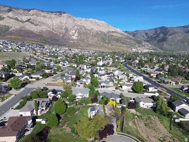 554 E 3575 N, North Ogden, UT 84414
