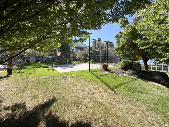 554 E 3575 N, North Ogden, UT 84414