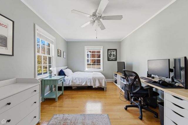 1940 Chestnut Avenue, Wilmette, IL 60091