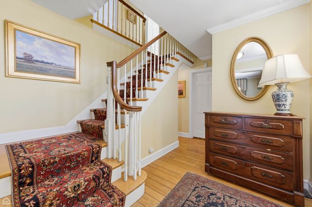 1940 Chestnut Avenue, Wilmette, IL 60091