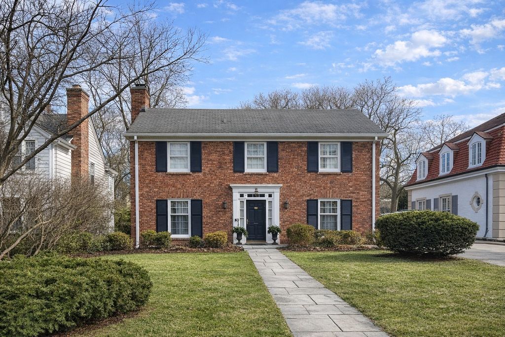 1940 Chestnut Avenue, Wilmette, IL 60091