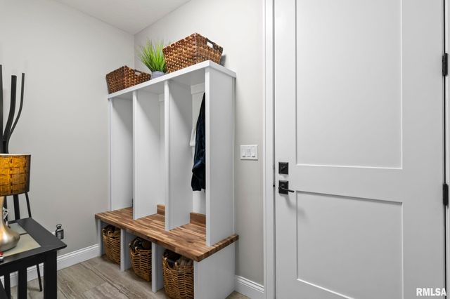 4621 Innis Brook Drive, Springfield, IL 62711