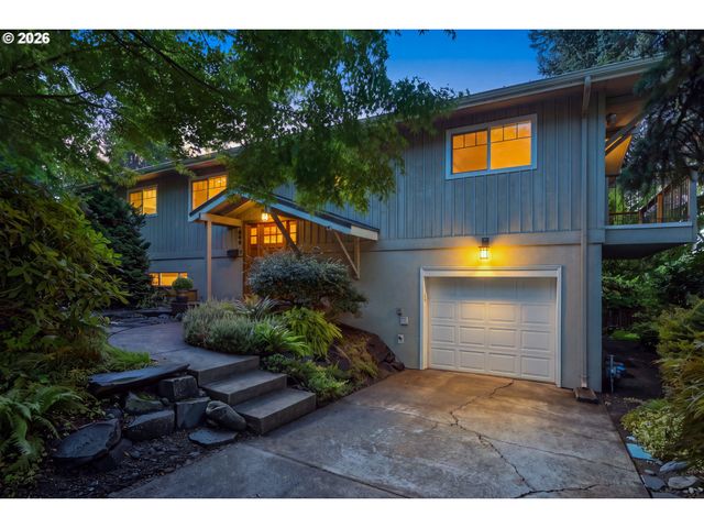 260 W 20TH Ave, Eugene, OR 97405