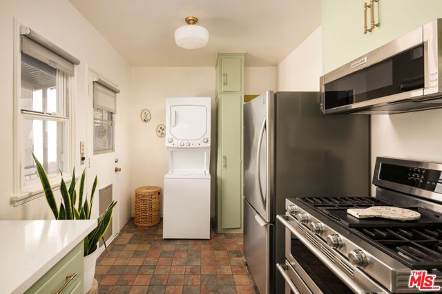 3822 York Boulevard, Los Angeles, CA 90065