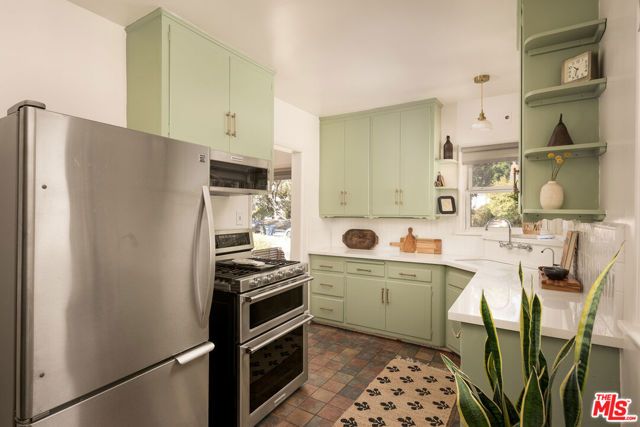 3822 York Boulevard, Los Angeles, CA 90065
