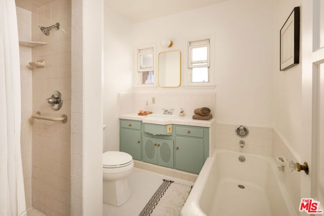 3822 York Boulevard, Los Angeles, CA 90065
