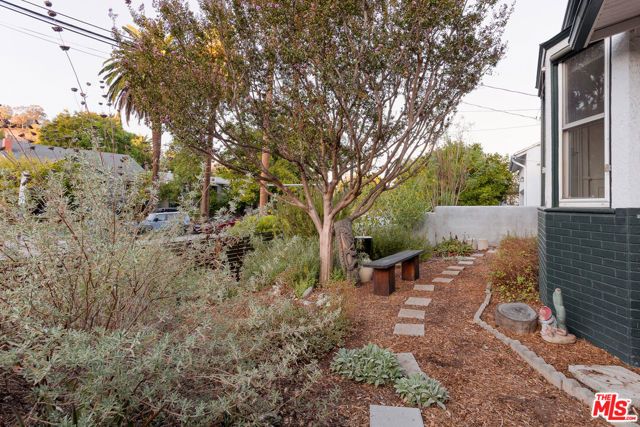 3822 York Boulevard, Los Angeles, CA 90065