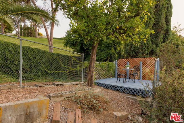3822 York Boulevard, Los Angeles, CA 90065