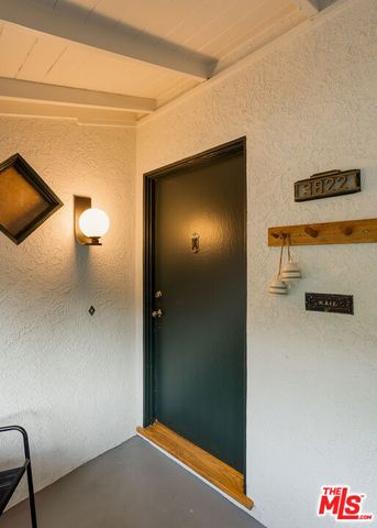 3822 York Boulevard, Los Angeles, CA 90065