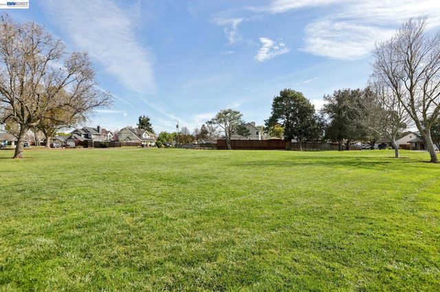 731 731 Del Norte Dr, Livermore, CA 94551