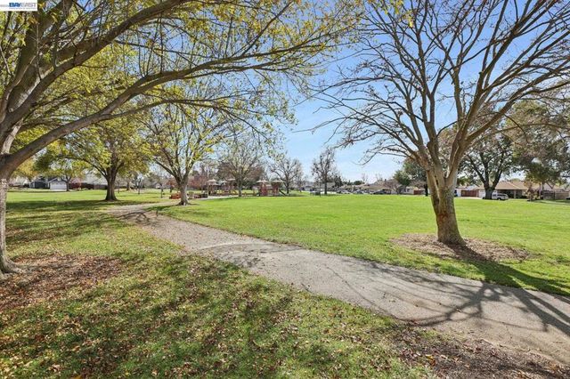 731 731 Del Norte Dr, Livermore, CA 94551