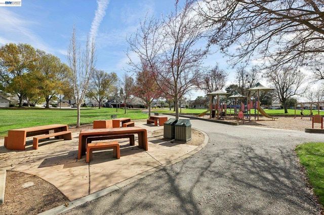 731 731 Del Norte Dr, Livermore, CA 94551