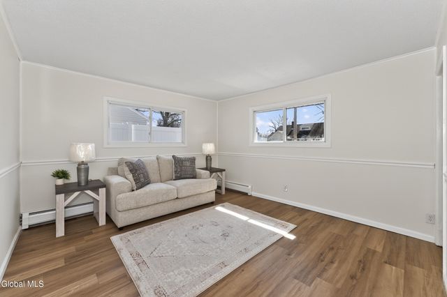 35 Knob Hill Road, Colonie, NY 12211